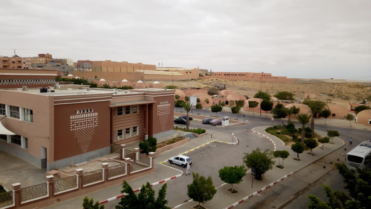 San Mao Sahara Hotel ลาอโยน ภายนอก รูปภาพ
